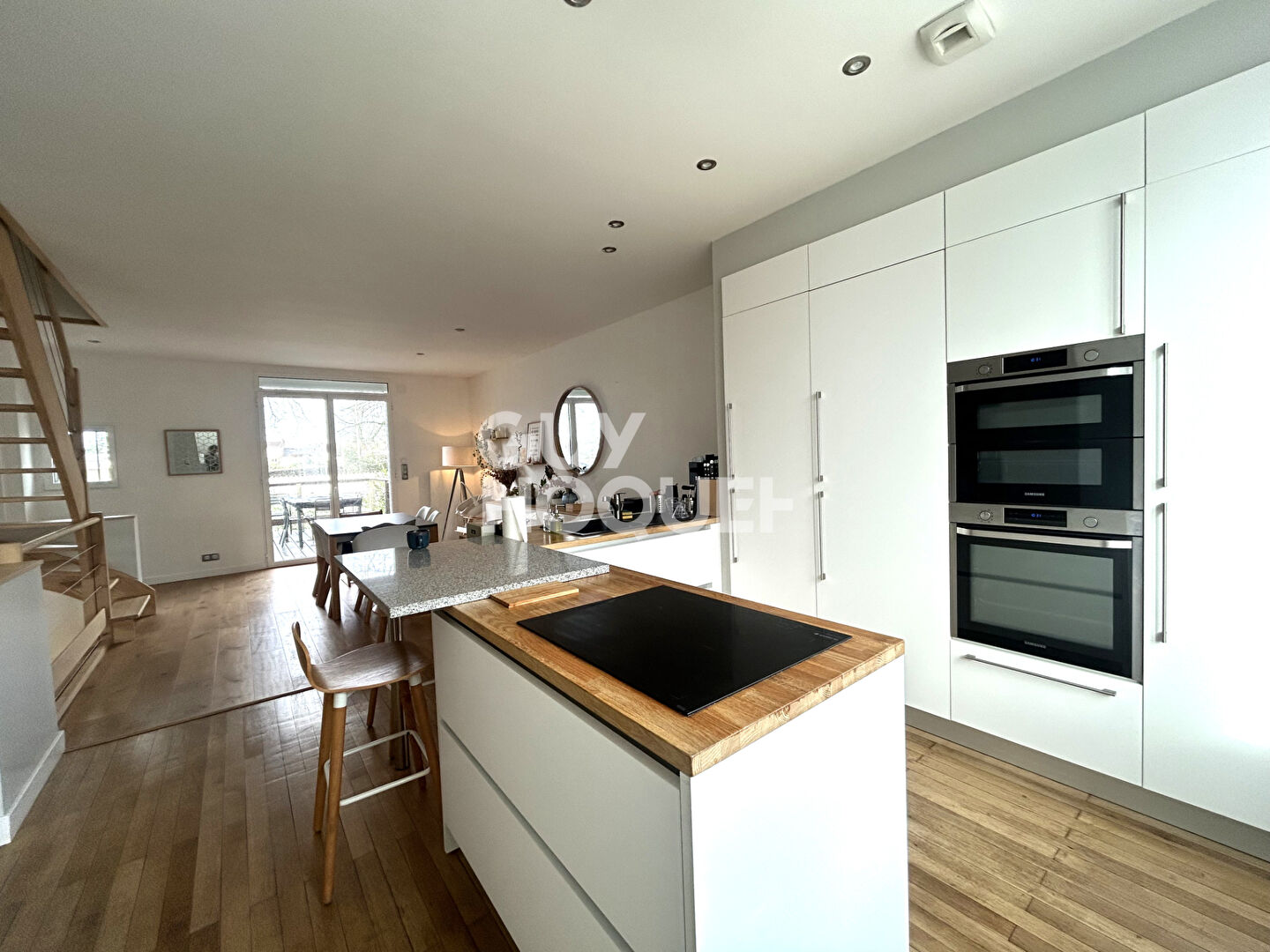 Maison familiale avec jardin et grand garage Nantes