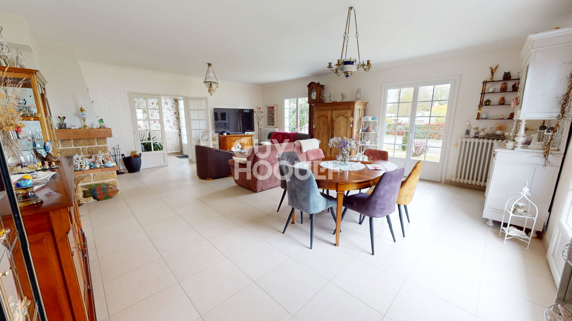 Maison familiale 142 m² à Basse-Goulaine - Jardin et terrasse avec pergola