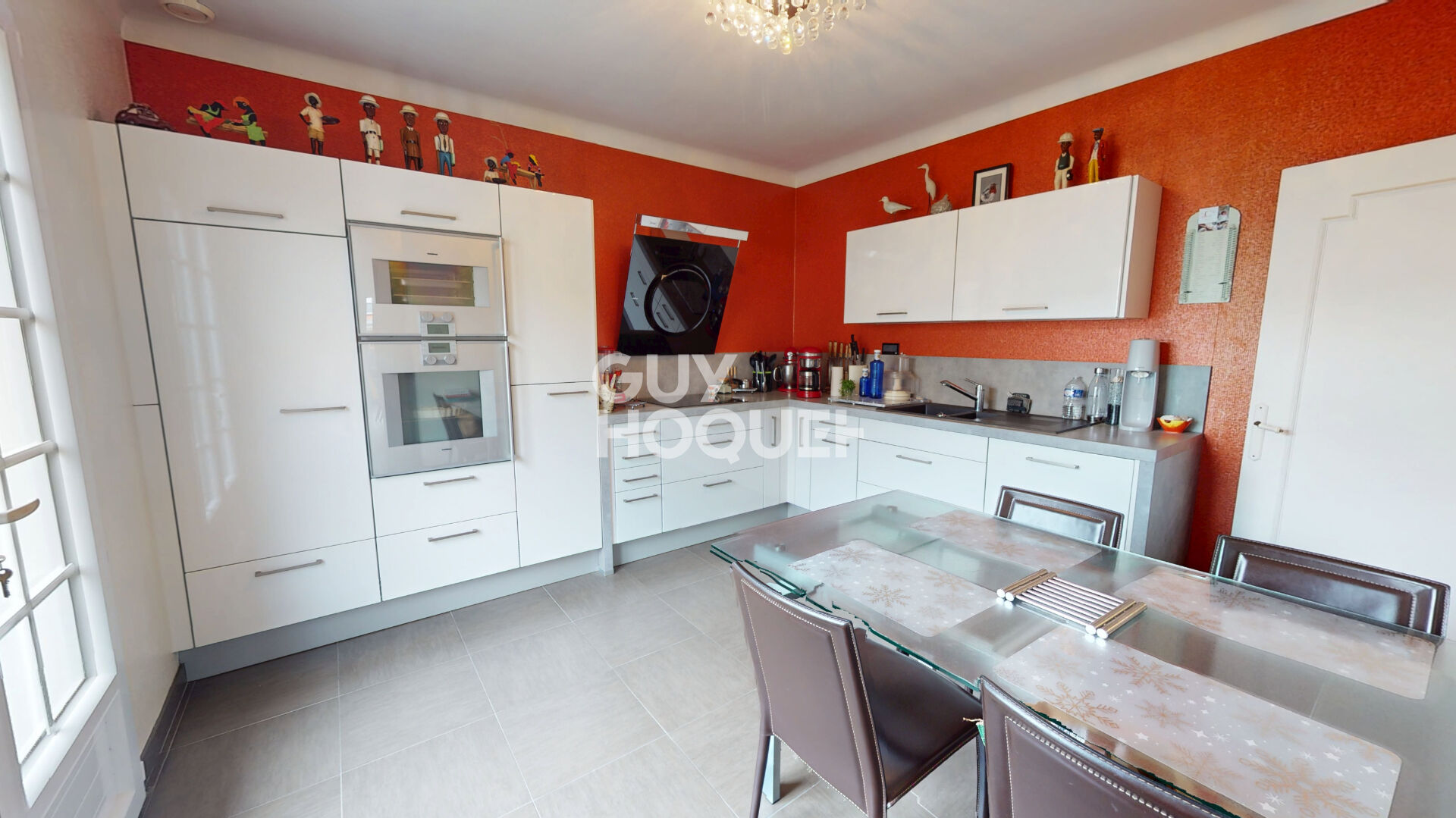 Maison familiale 142 m² à Basse-Goulaine - Jardin et terrasse avec pergola