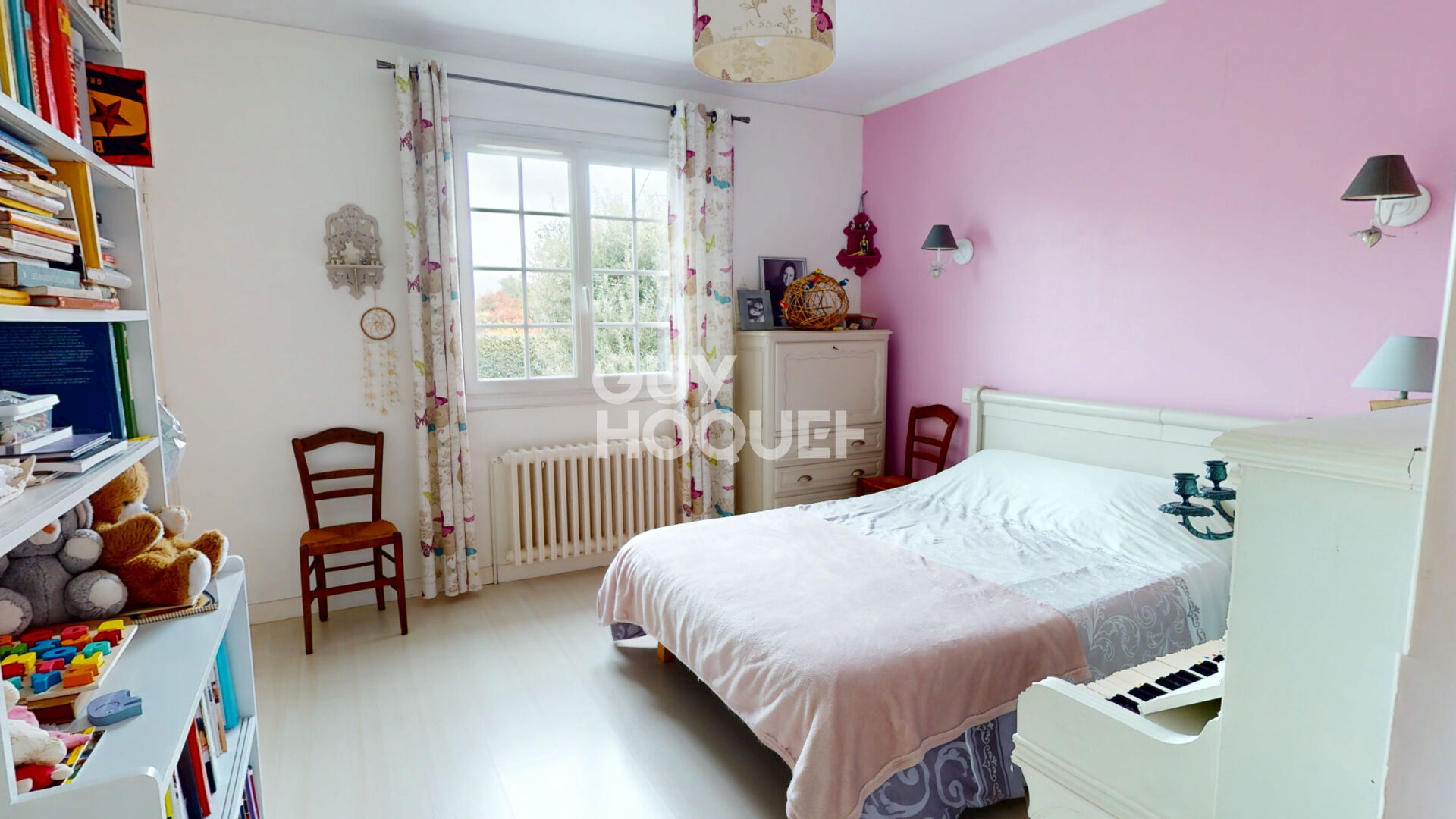 Maison familiale 142 m² à Basse-Goulaine - Jardin et terrasse avec pergola