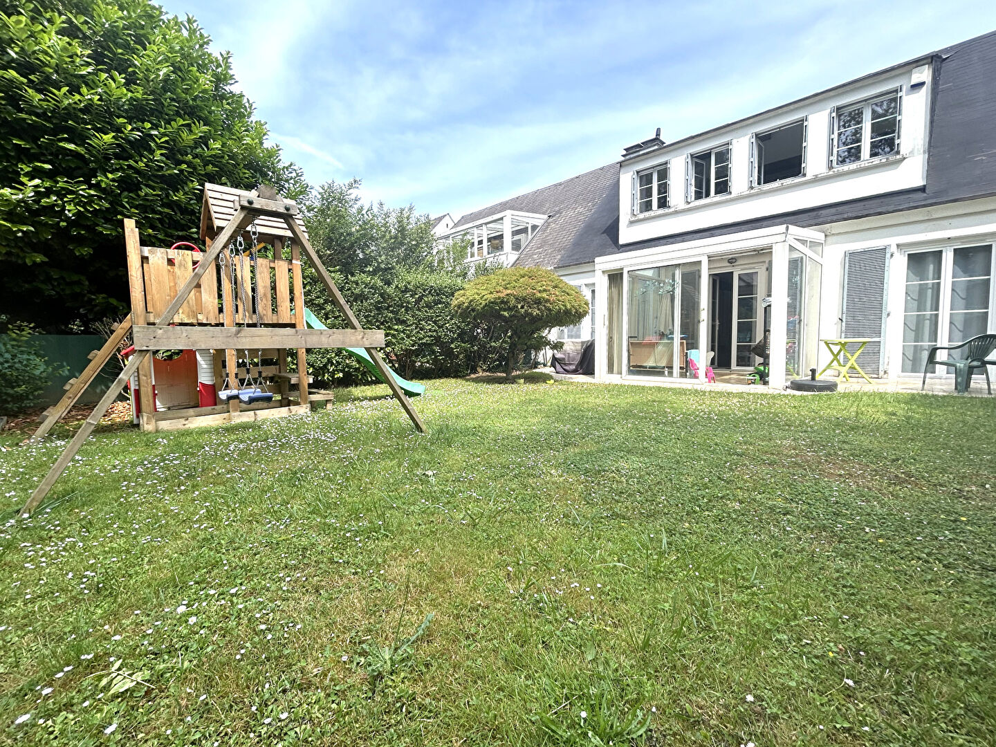 Maison  4 pièces 109 m2