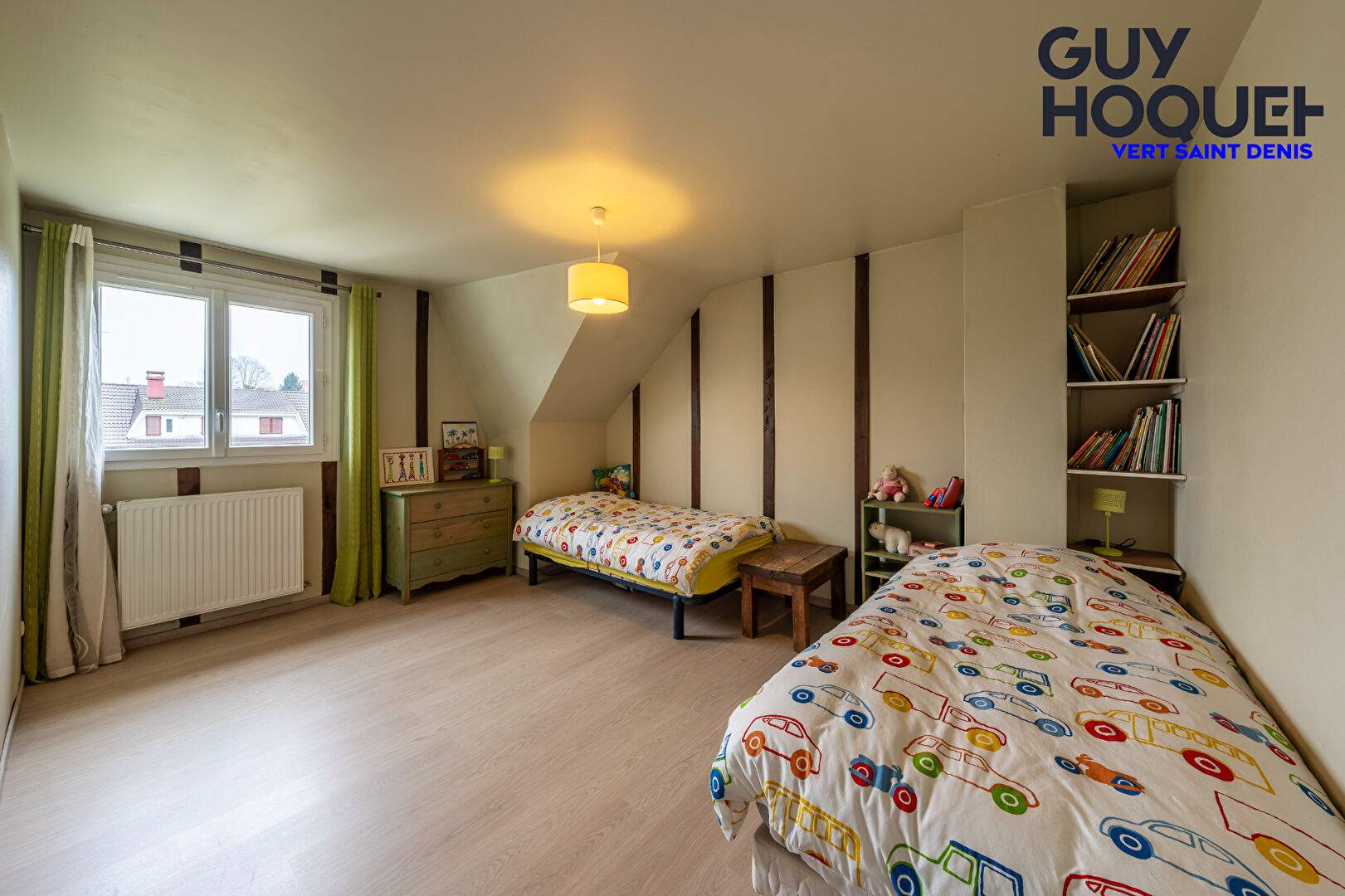 Maison Vert Saint Denis 6 pièces 130.7 m2 avec chambre au REZ-DE-CHAUSSEE