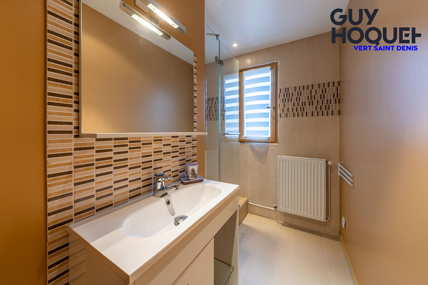 Maison Vert Saint Denis 6 pièces 130.7 m2 avec chambre au REZ-DE-CHAUSSEE