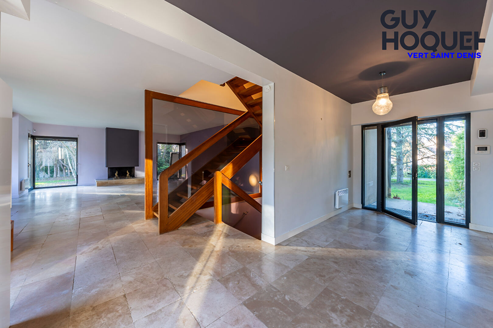 Maison d'architecte  214 m² sur parc de 7 400 m²  Seine-Port