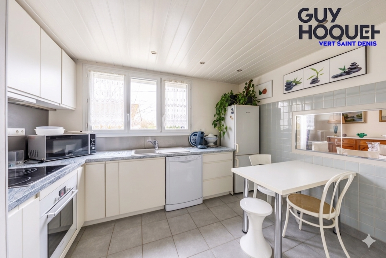 MAISON INDIVIDUELLE DE PLAIN PIED - SOUS-SOL TOTAL - VERT SAINT DENIS /LA BUTTE AUX FEVES