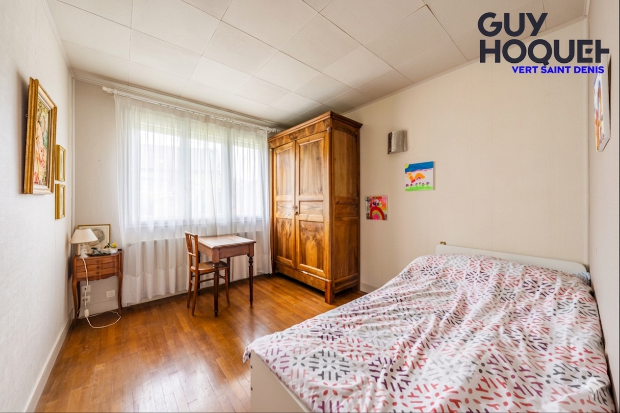 MAISON INDIVIDUELLE DE PLAIN PIED - SOUS-SOL TOTAL - VERT SAINT DENIS /LA BUTTE AUX FEVES