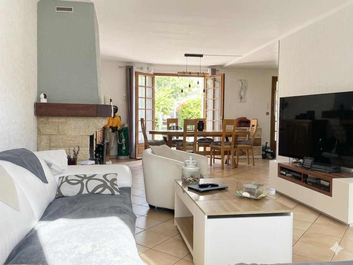 A Cesson la Forêt - Maison de 3 Chambres - Sous-sol-total - Comble aménageable