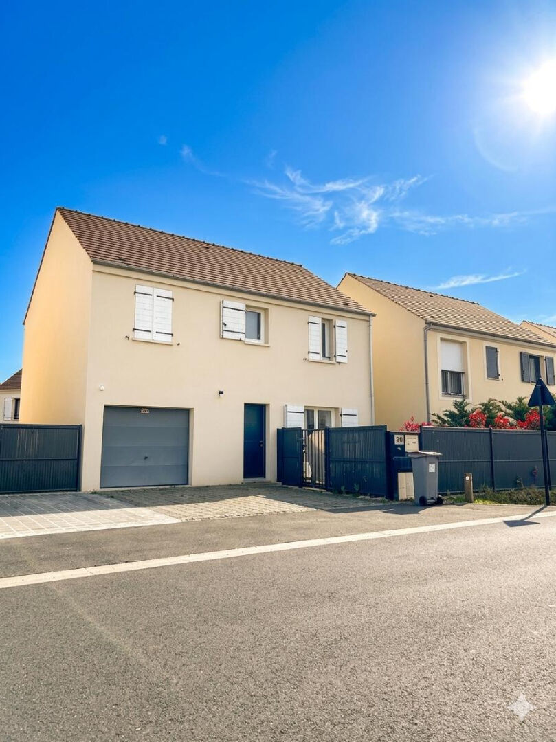 MAISON INDIVIDUELLE 110m² - 4 chambres à RUBELLES