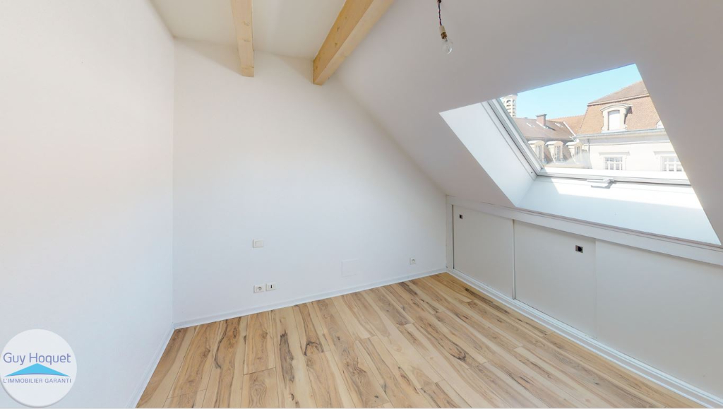 À louer, appartement d'environ 85 m², 4 pièces à VESOUL (70000).
