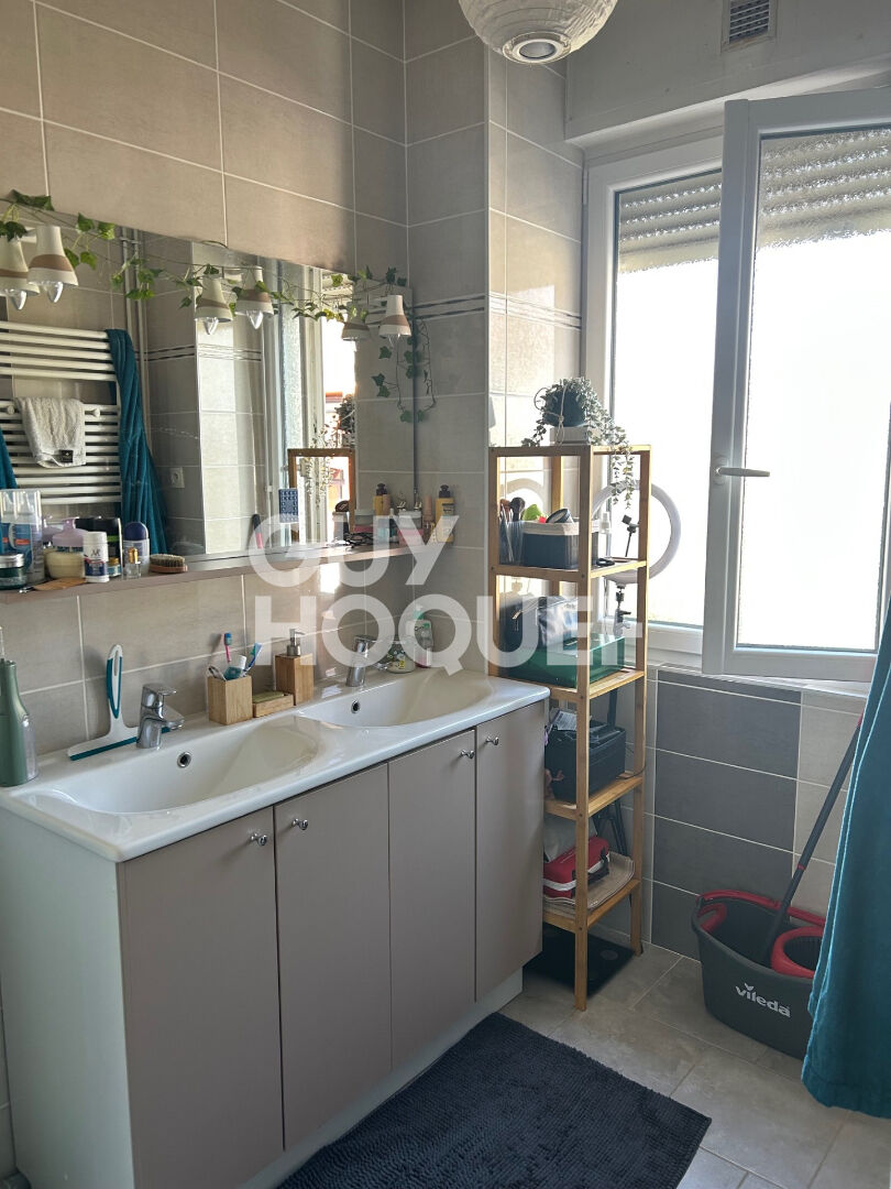 À louer, appartement de 77 m², 3 pièces à VESOUL (70000).
