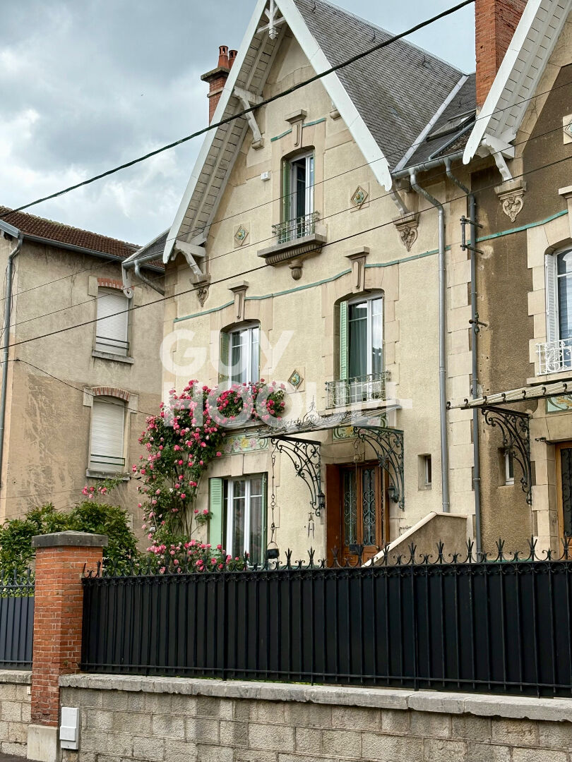 Grande maison 6 chambres à VESOUL