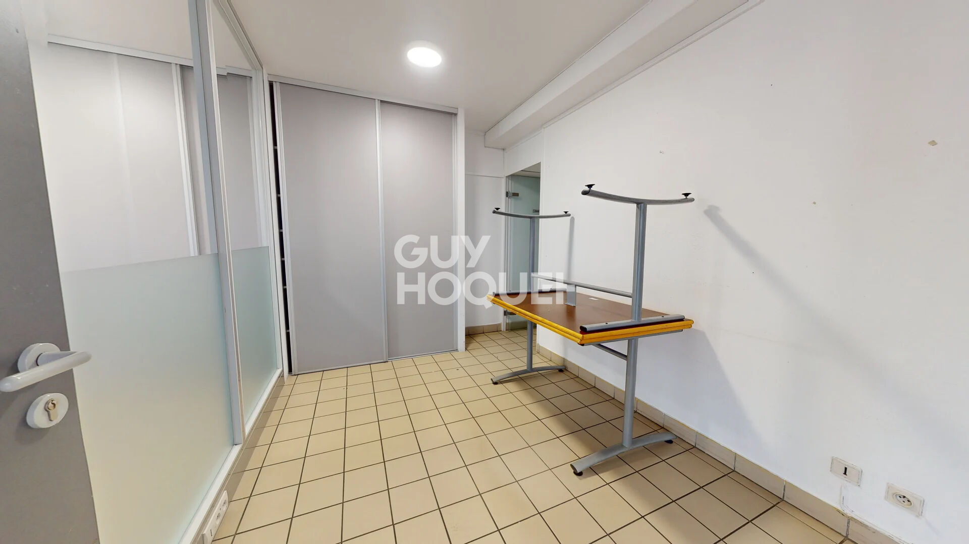 Local commercial 84.86 m²