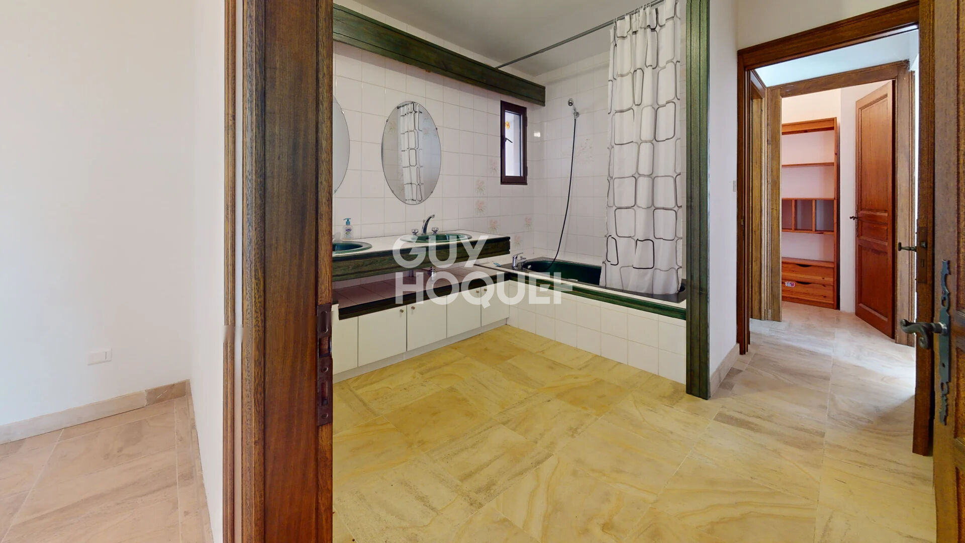 Belle maison avec vue imprenable sur la campagne