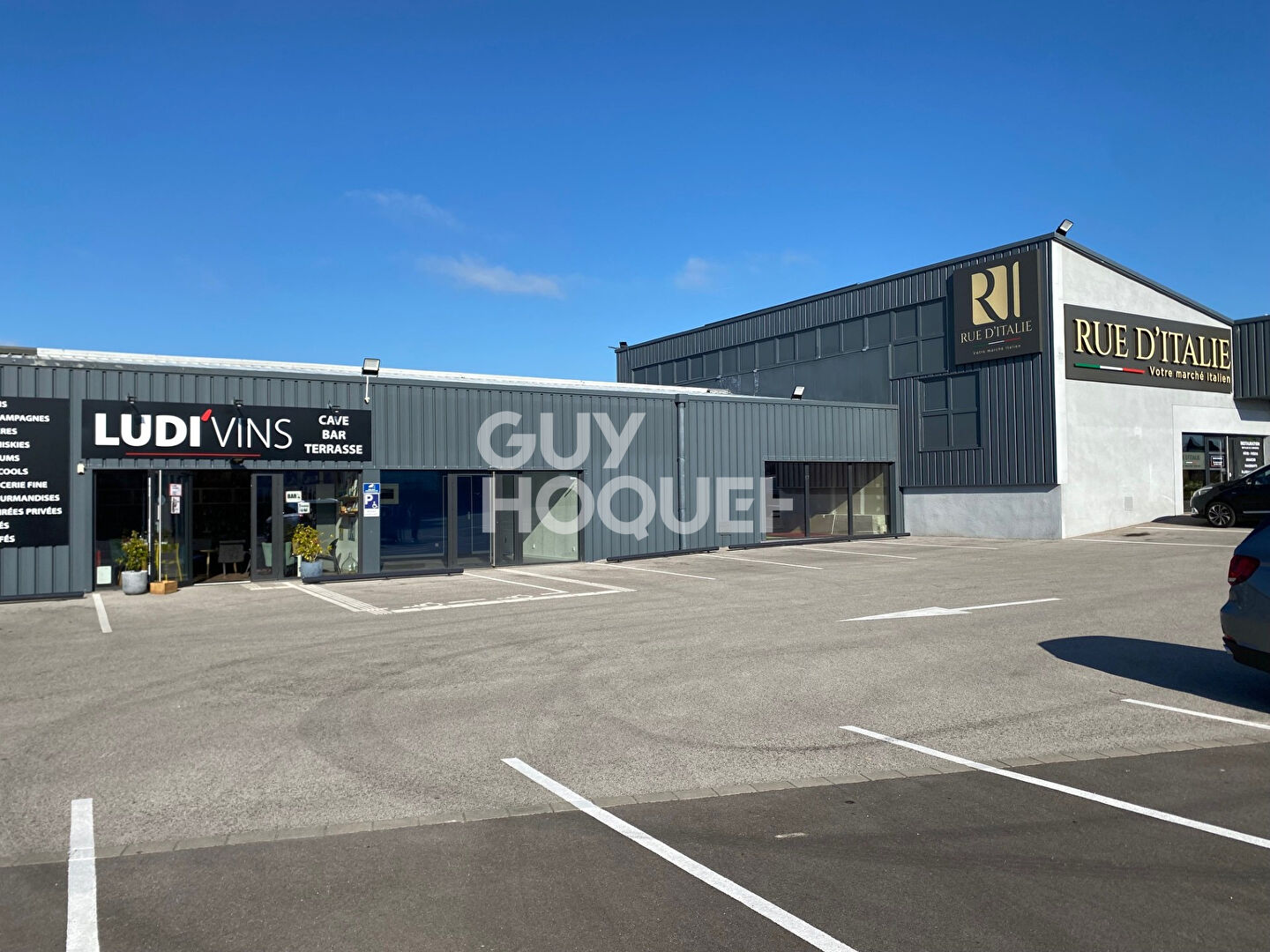 Local commercial Pusey223 m2