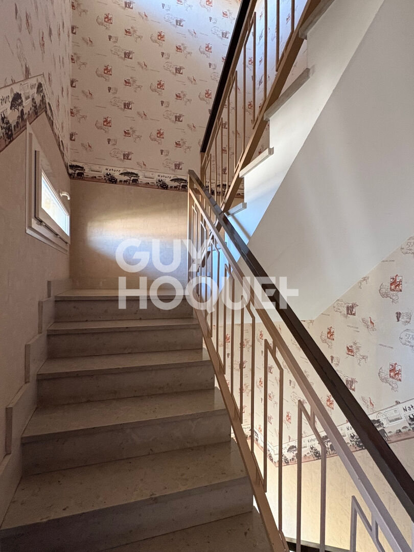 IMMEUBLE DE RAPPORT à NAVENNE