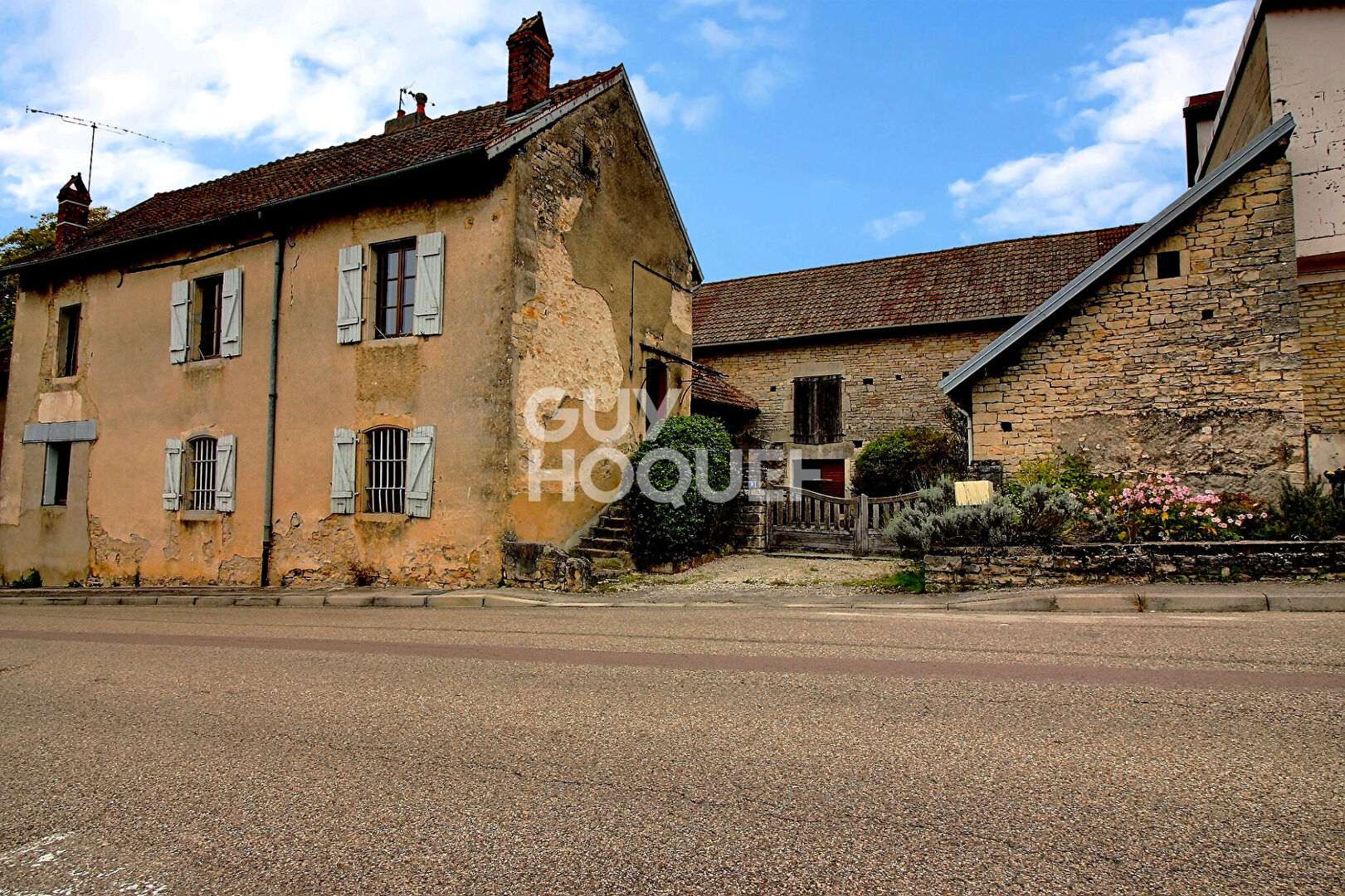 Maison en pierre 156 m² avec dépendances