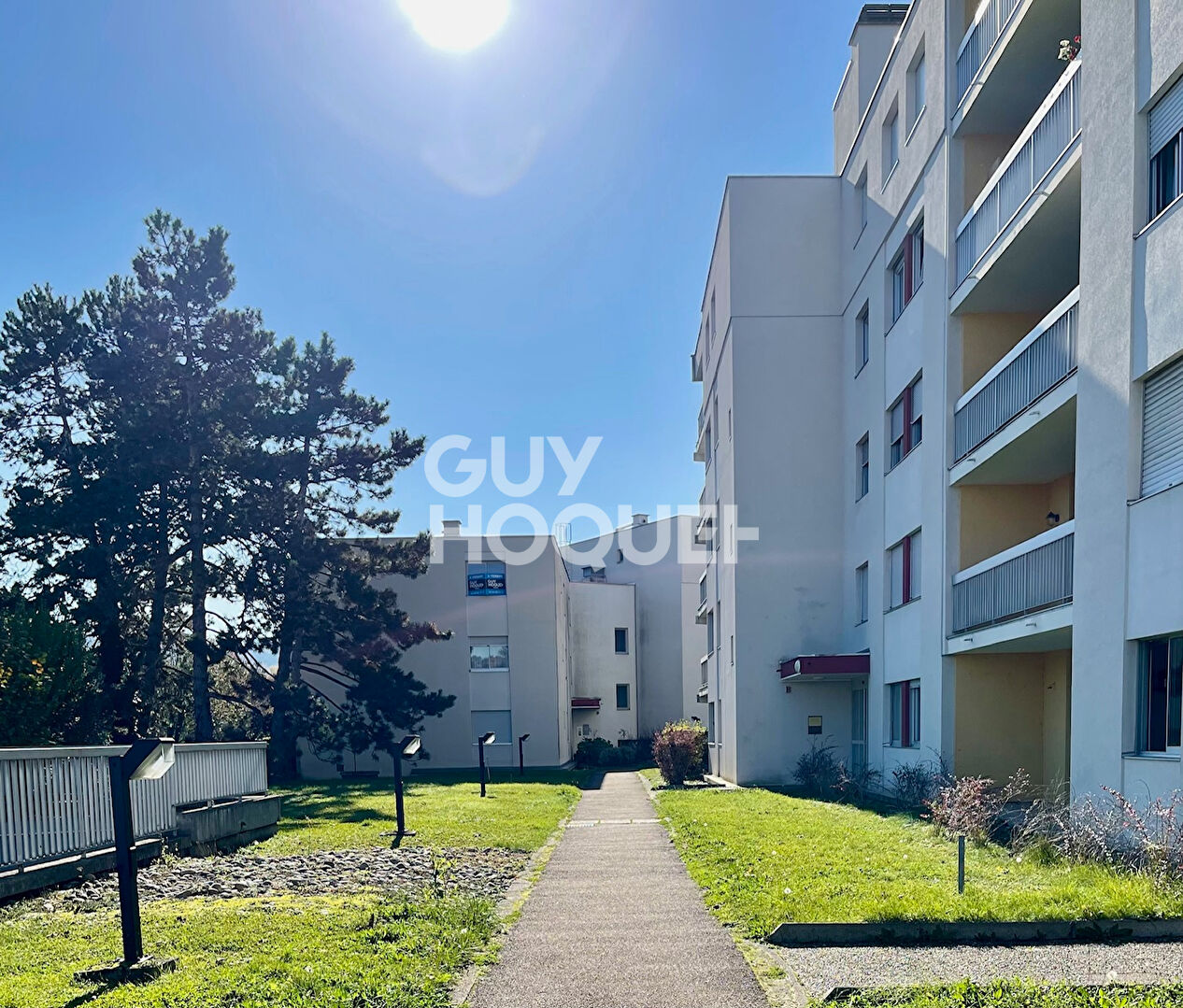 Appartement 70000 5 pièce(s) 104.3 m2