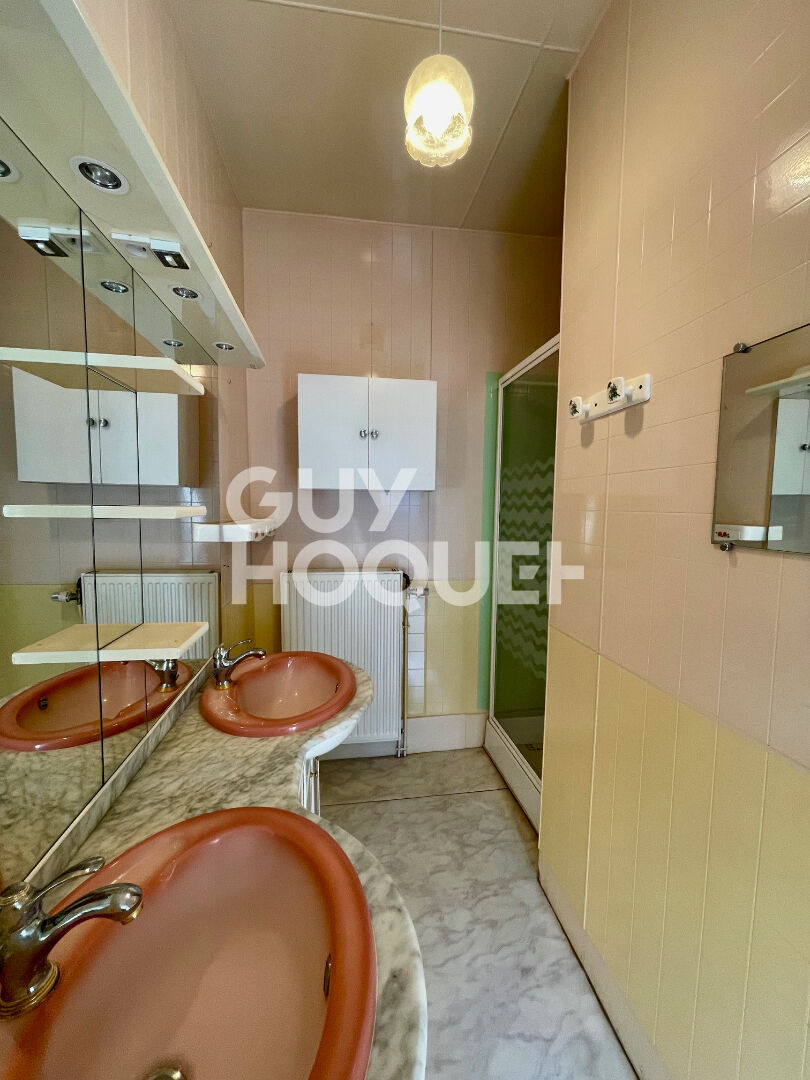 Maison centre ville de Vesoul 8 pièce(s) 136 m2