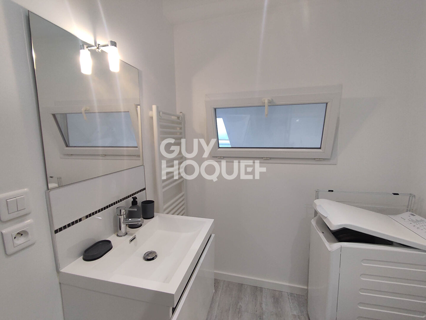 T2  MEUBLE DUPLEX - Saint Vit  - 51 m² - Libre au 01/02/2026