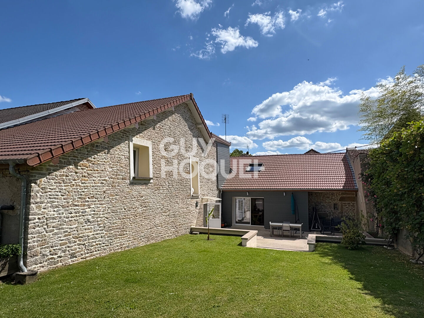 À vendre  Maison de charme 170 m² à Pusy-et-Épenoux (proche Vesoul)