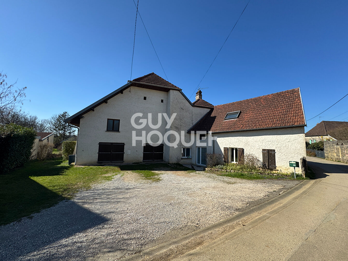 Maison Pouilley Francais 5 pièce(s) 220 m2