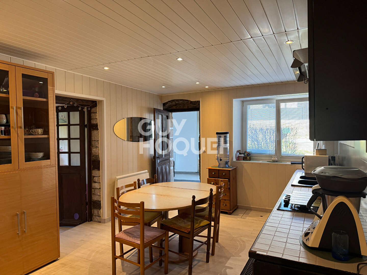 Maison Pouilley Francais 5 pièce(s) 220 m2