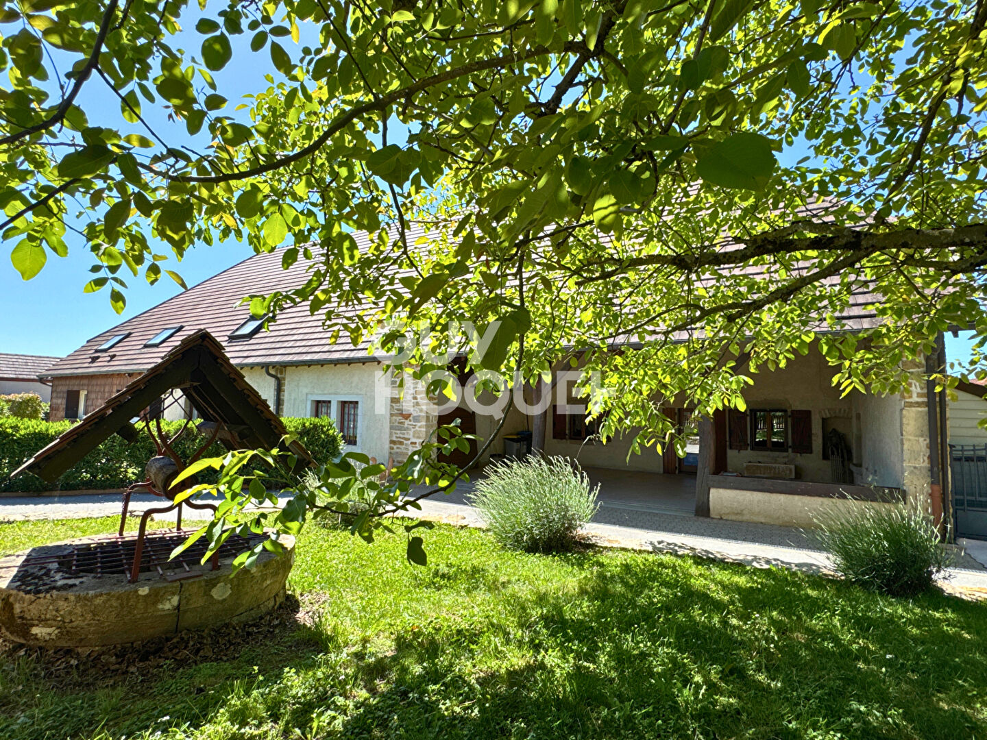 Maison et gite Oussieres 9 chambres
