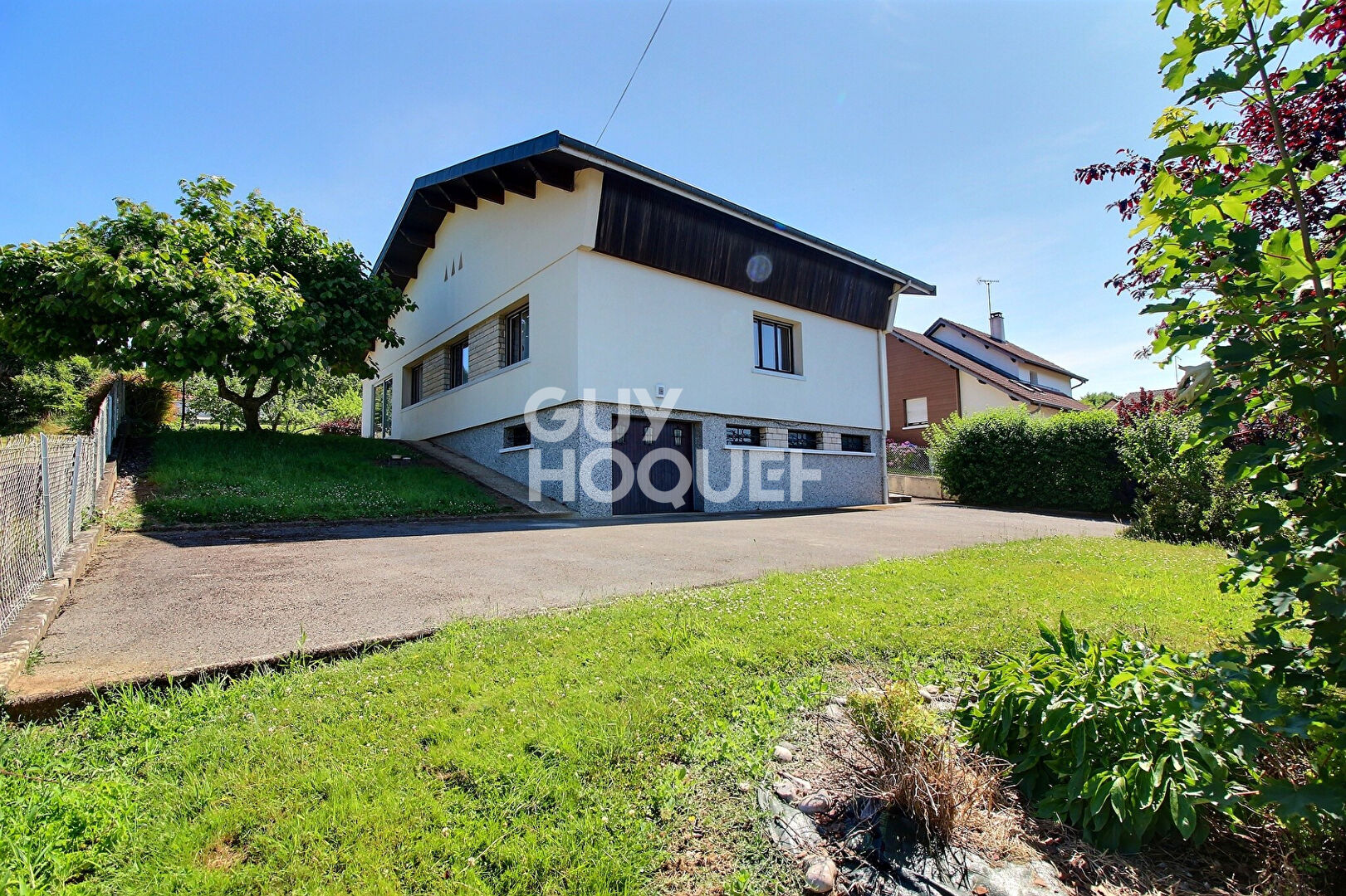 Grande Maison Familiale à FRAISANS