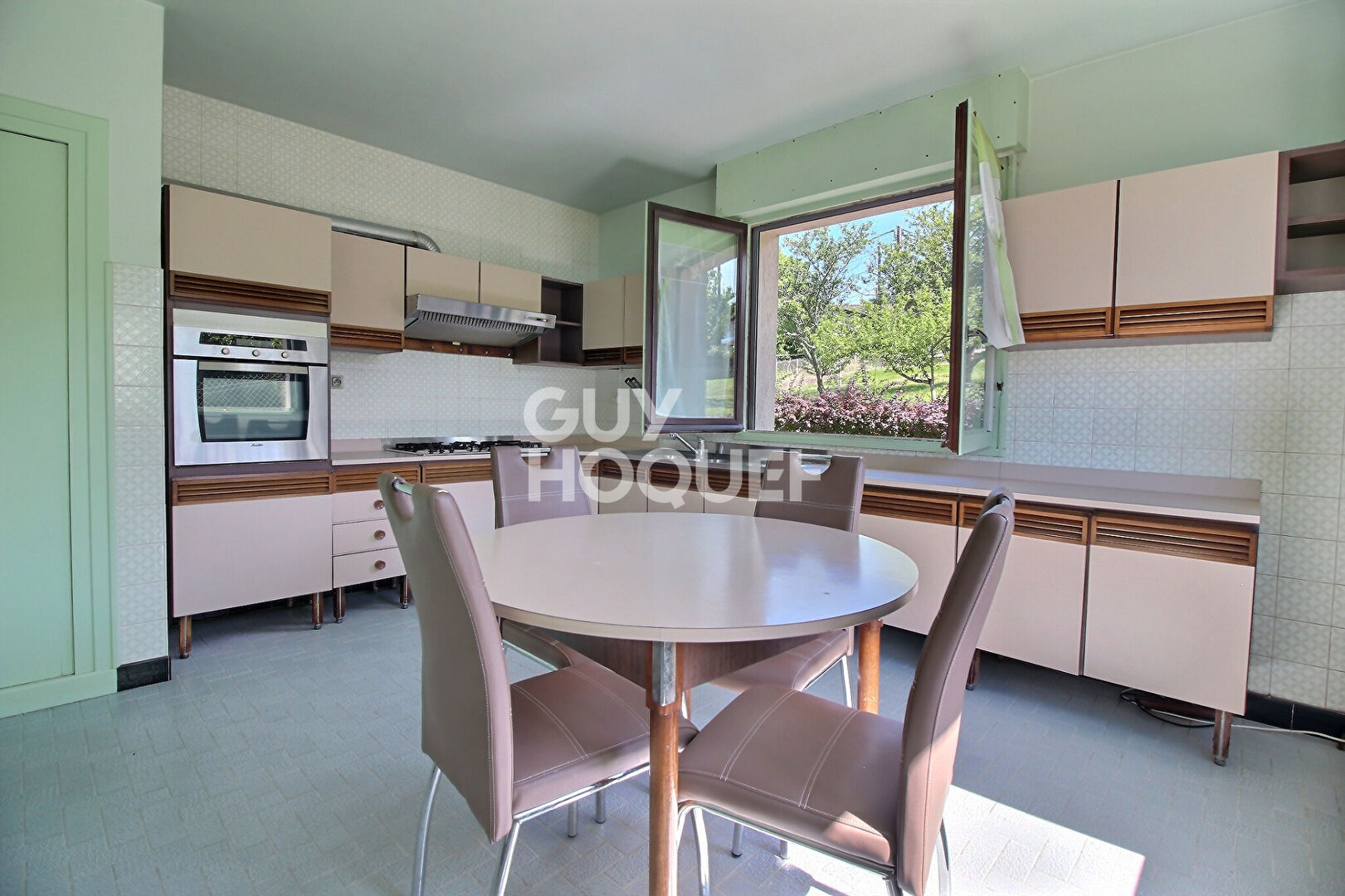 Grande Maison Familiale à FRAISANS