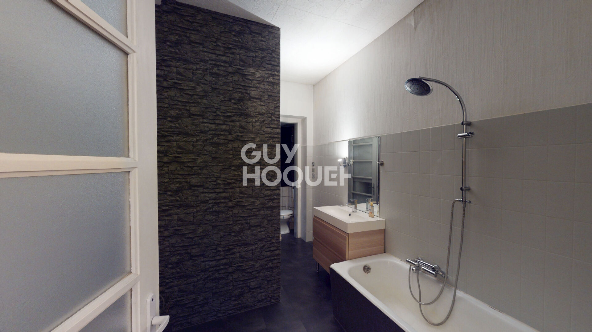 Immeuble Masevaux Niederbruck local commercial et appartement duplex 200 m2