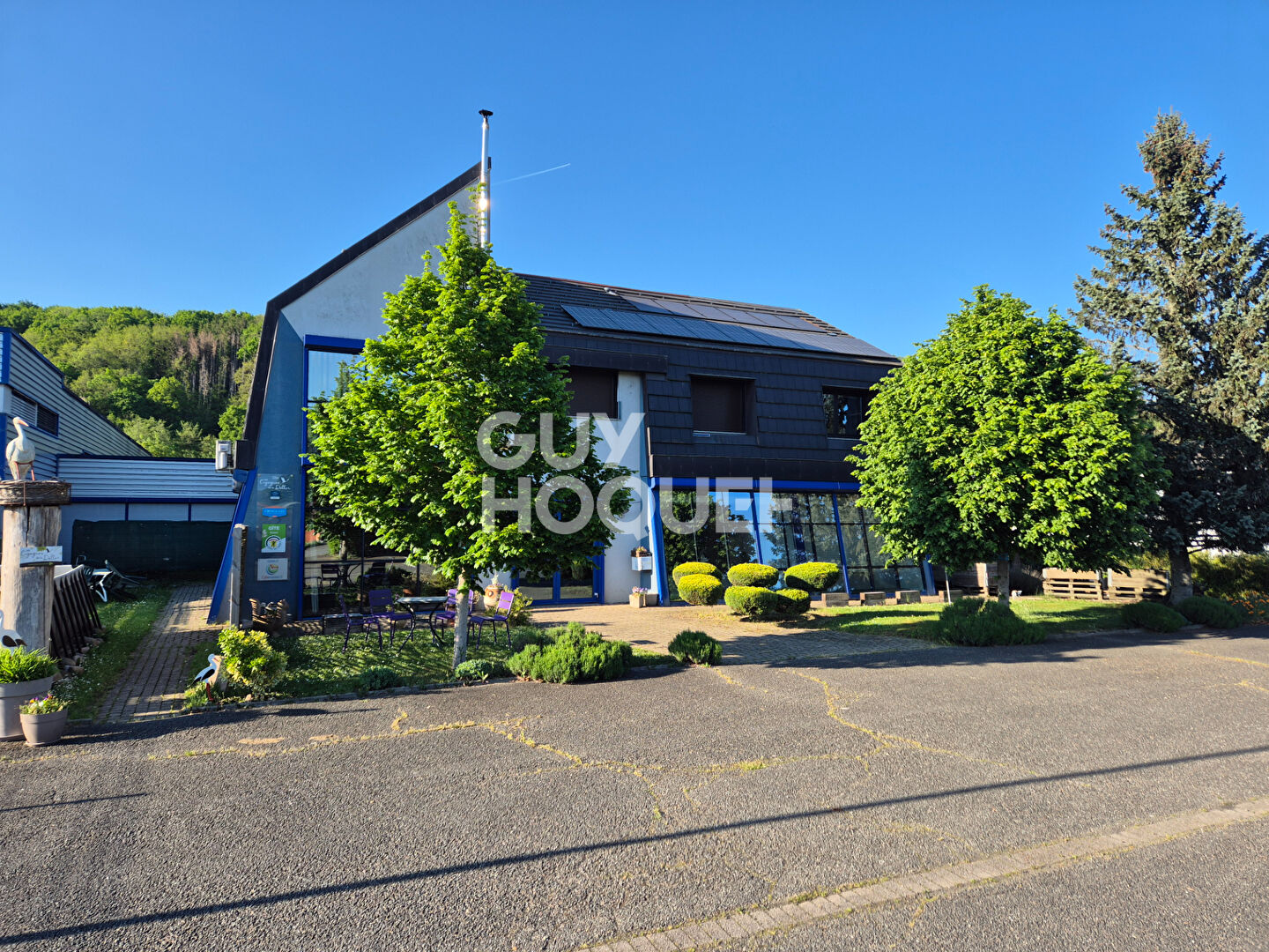 Ensemble immobilier 288 m² avec hangar de 250 m² sur 26 ares