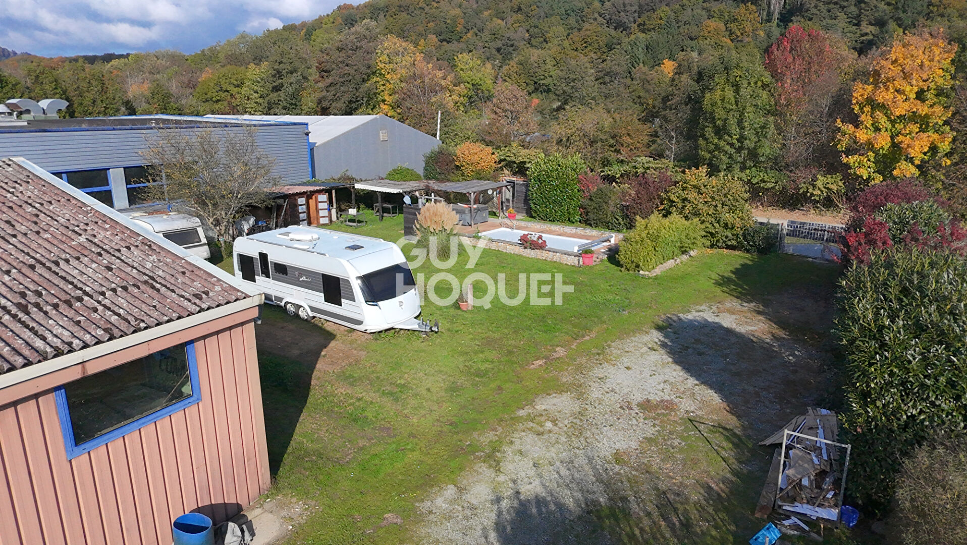 Ensemble immobilier 288 m² avec hangar de 250 m² sur 26 ares