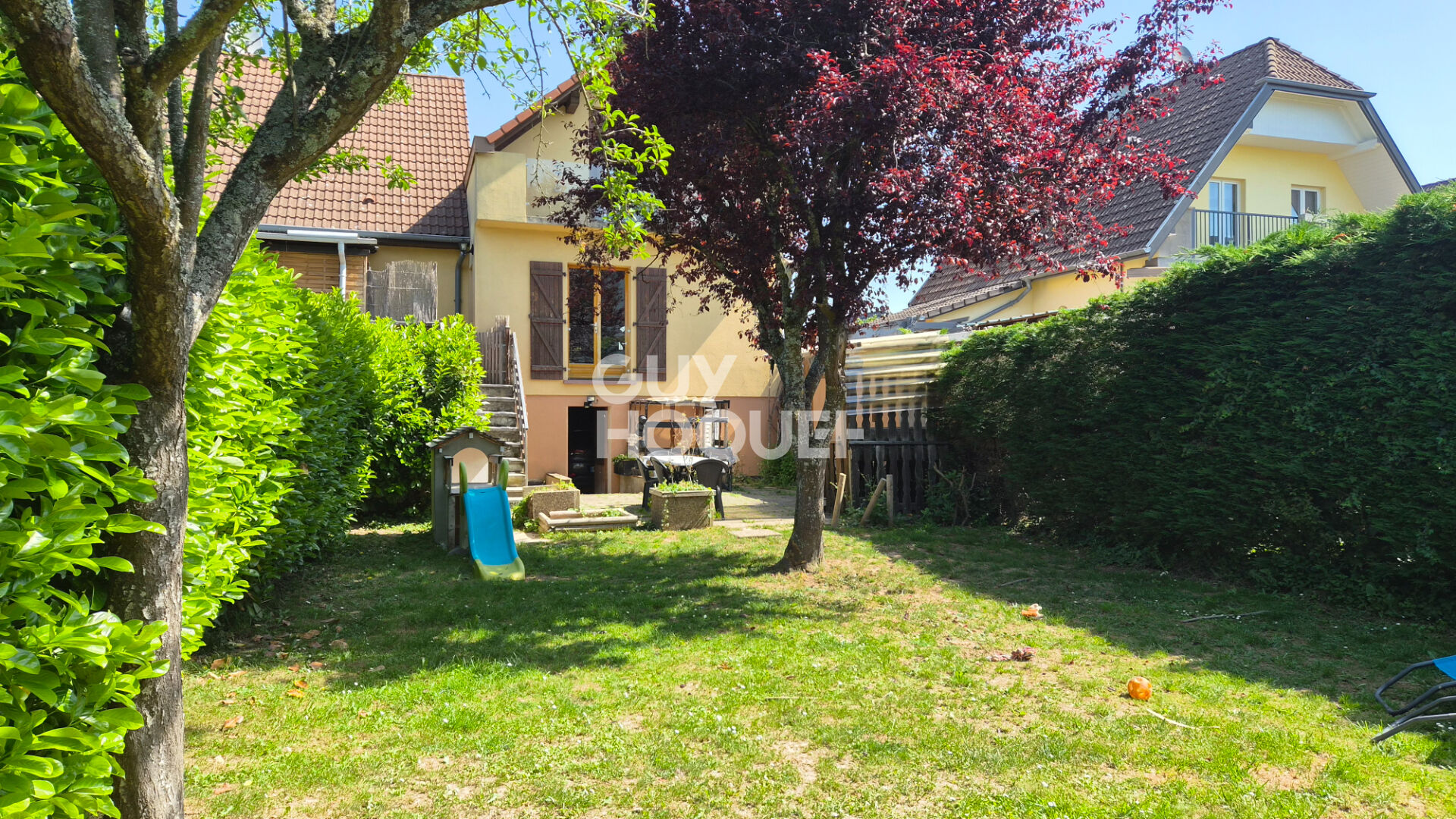 Maison bi famille 7 pièces 185 m² sur 7 ares