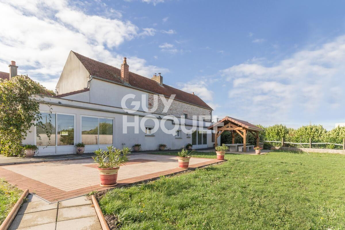 Corps de ferme - gite - 6 chambres- AUXONNE