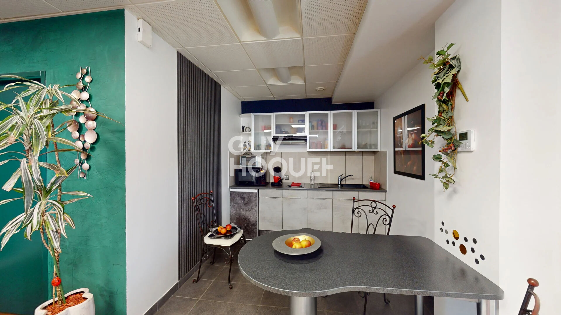 IMMEUBLE TERTIAIRE 700 m² ? INVESTISSEMENT CLÉS EN MAIN