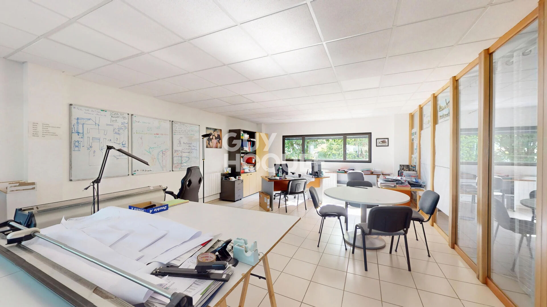 IMMEUBLE TERTIAIRE 700 m² ? INVESTISSEMENT CLÉS EN MAIN