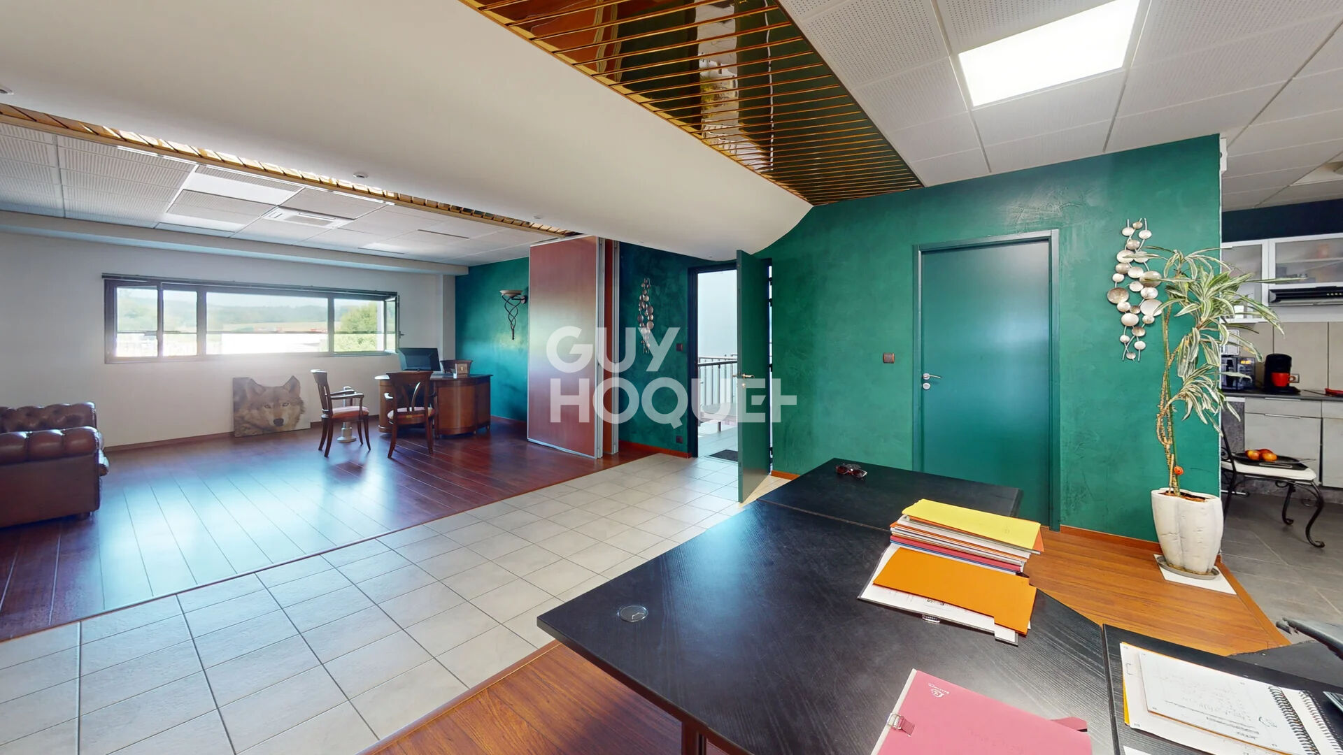 IMMEUBLE TERTIAIRE 700 m² ? INVESTISSEMENT CLÉS EN MAIN