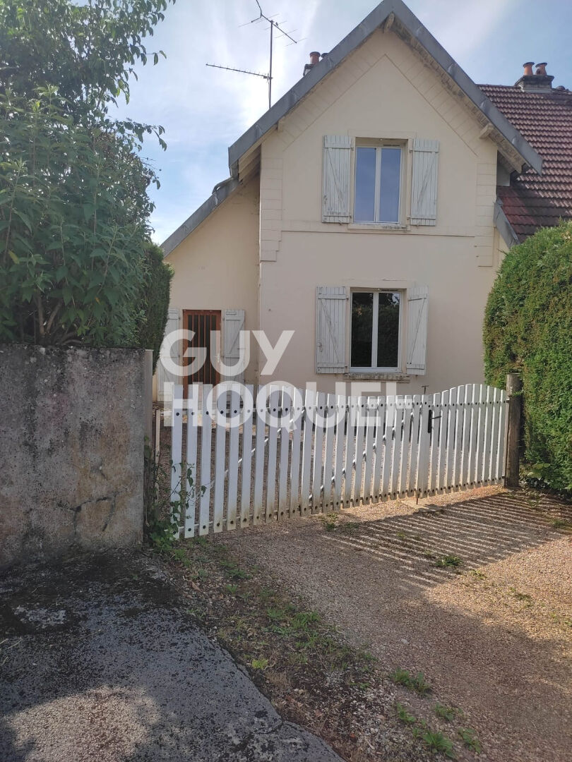 Maison 3 pièces, avec jardin clos à Boussières - 80 m2 - Disponible