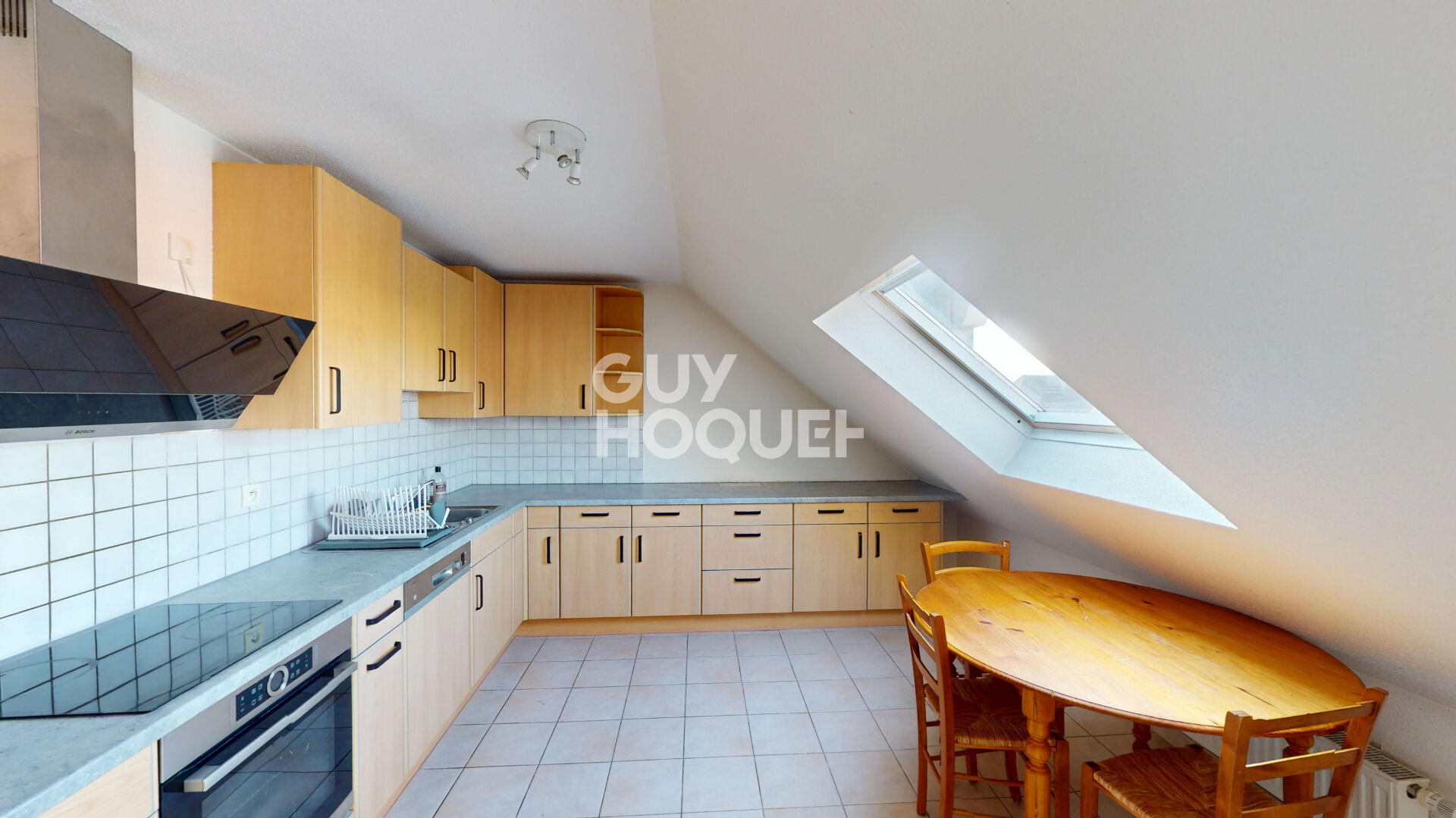 Location meublée appartement en attique 4 pièces de 89 m²