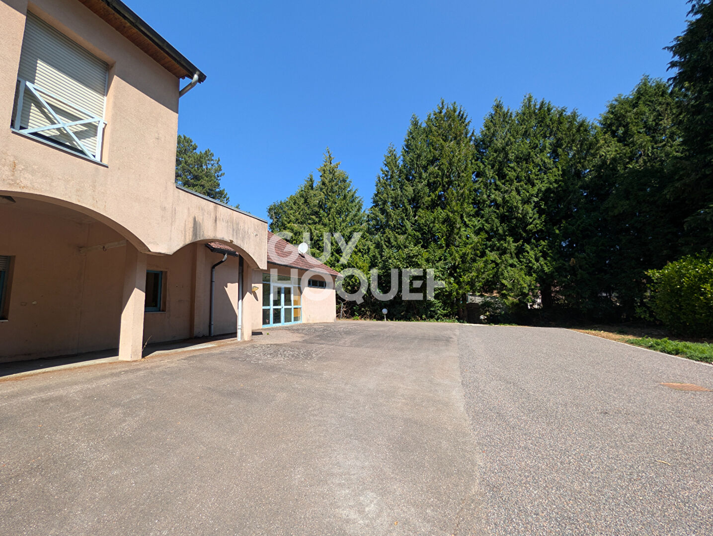 SURFACE BRUTE (LOT1) - A AMENAGER RDC 70 m² avec jardin et terrasse privatifs