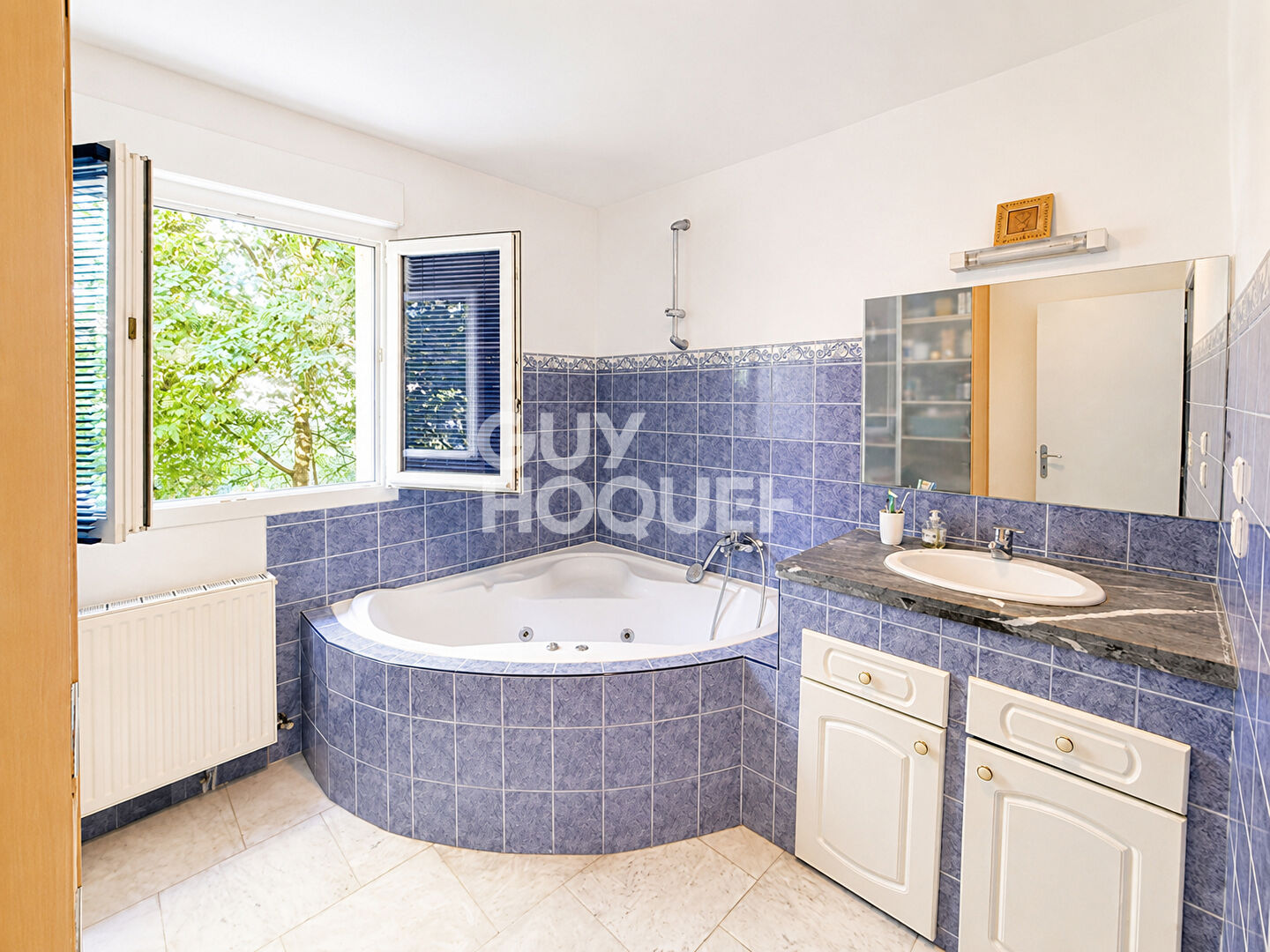 Maison 4 chambres garage piscine