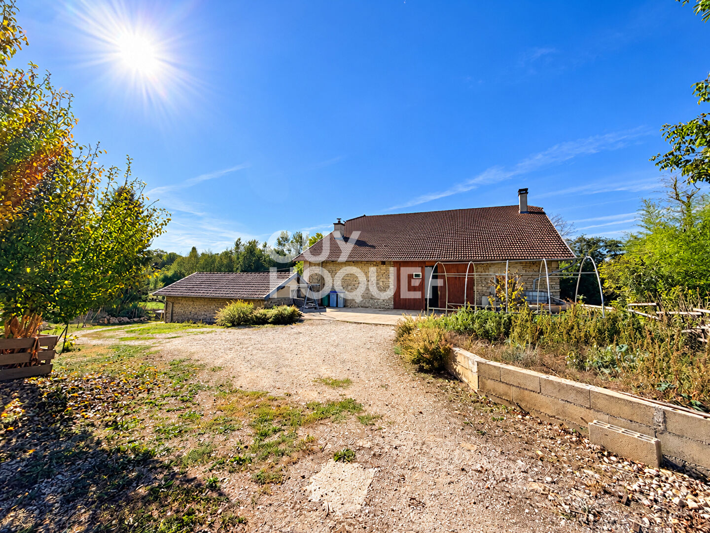Maison 6 pièces 259 m² · à Évans · 258,8 m² · 220 000 €