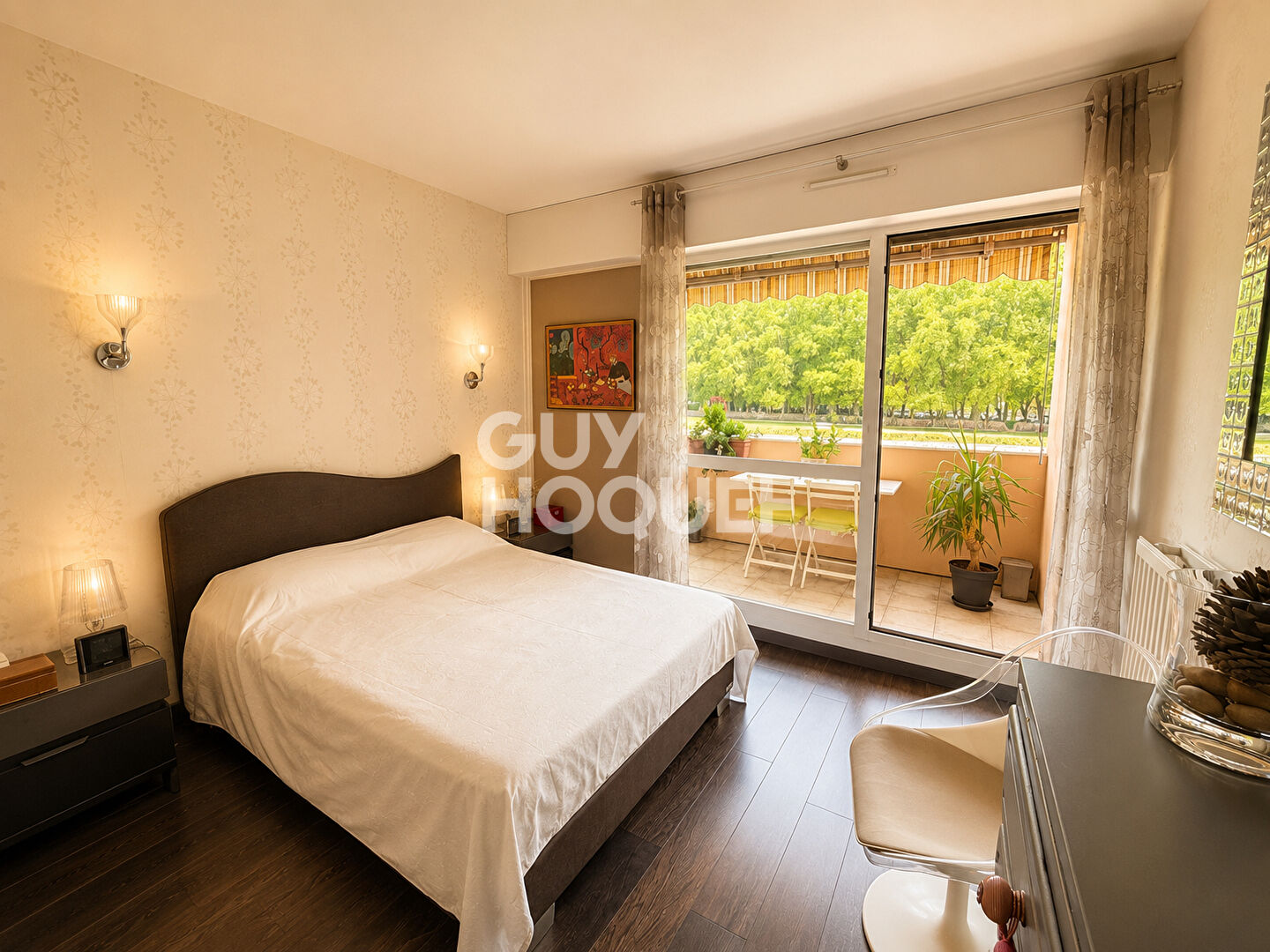 BESANÇON - Appartement T3 de 81 m²  Balcon avec vue sur le Doubs - Calme - Parking - Proche Boucle