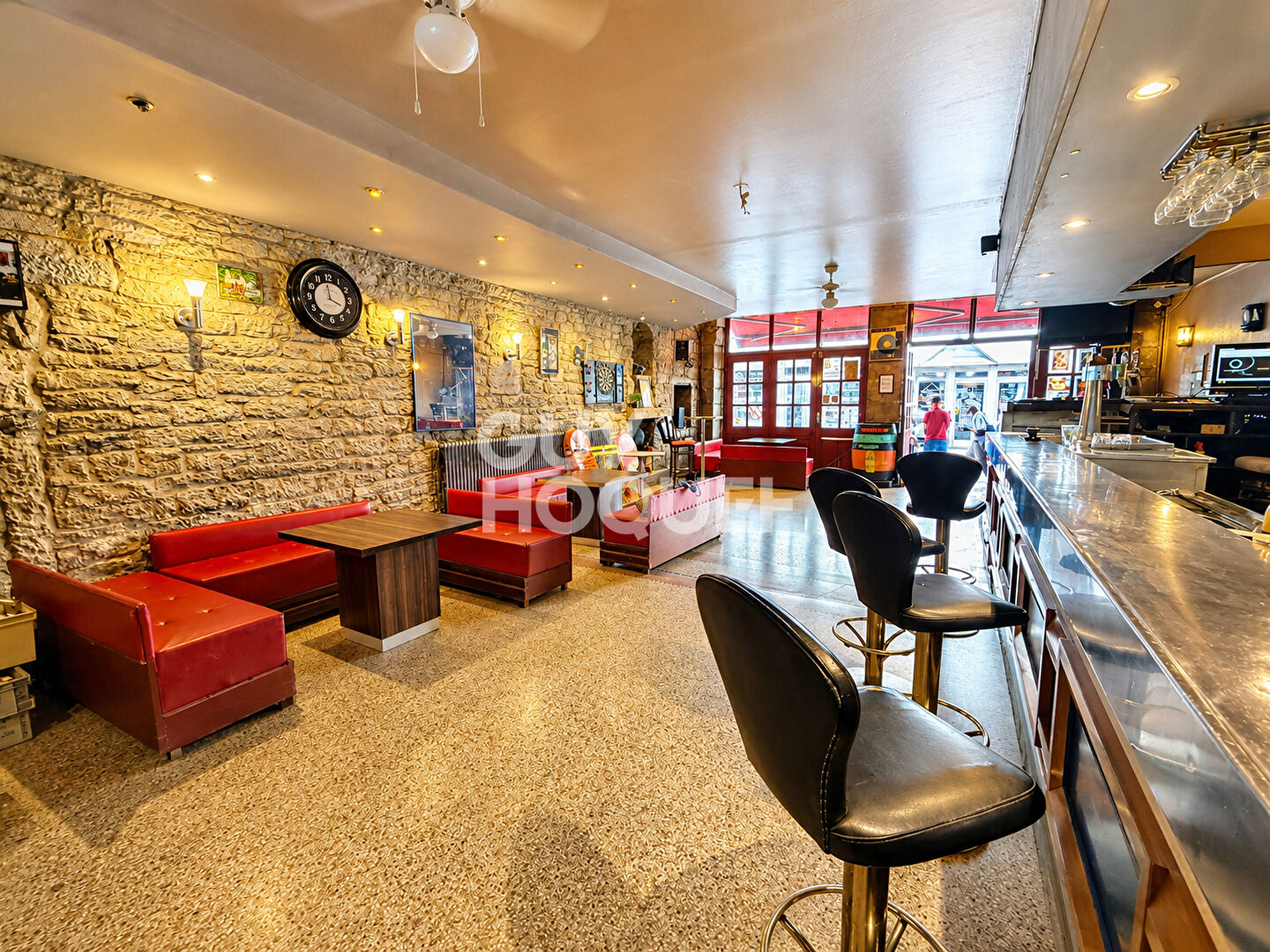 LOCAL COMMERCIAL - BESANÇON CENTRE-VILLE - QUARTIER LA MADELEINE - 79 M²