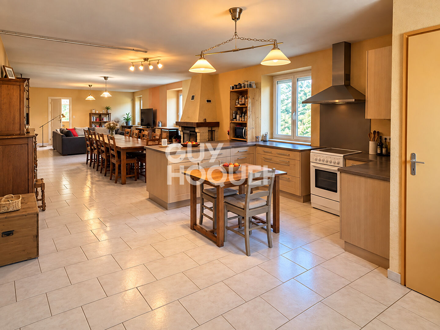Appartement Evans 5 chambres, 188.09 m2, jardin, garage
