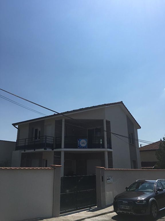 Appartement T3 avec balcon et parking  38 150 ROUSSILLON