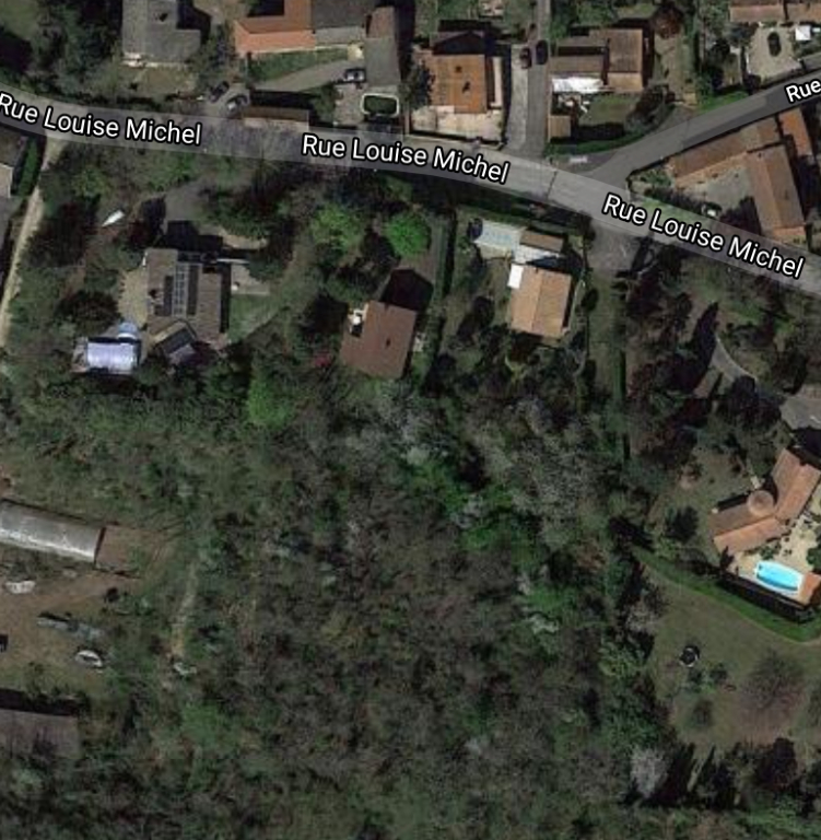 A vendre Terrain constructible à St Maurice l'Exil