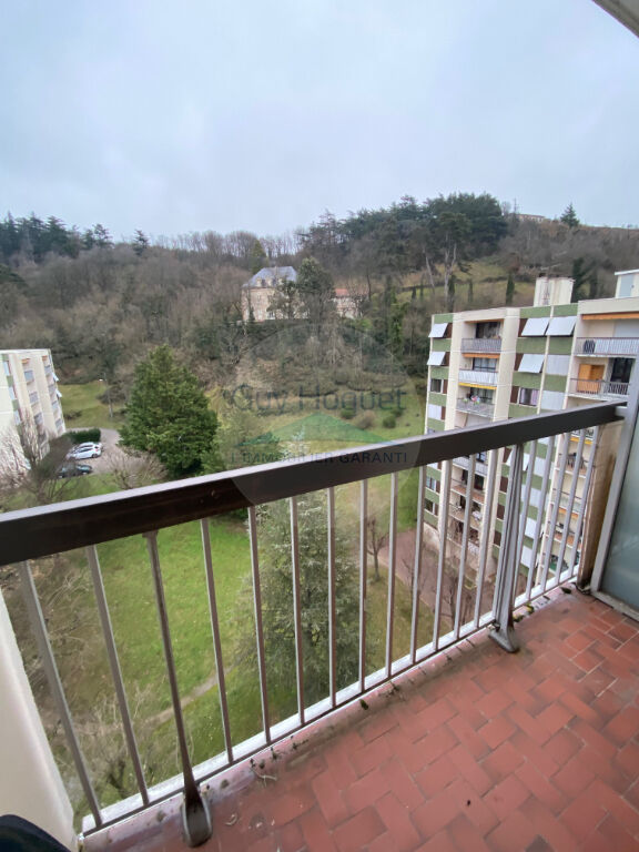 A LOUER - Appartement T5 avec BALCONS + CAVE + PLACE DE STATIONNEMENT  38200 VIENNE