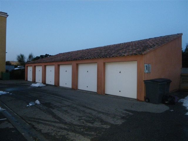 Garage Box