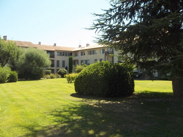 VILLENEUVE LES AVIGNON